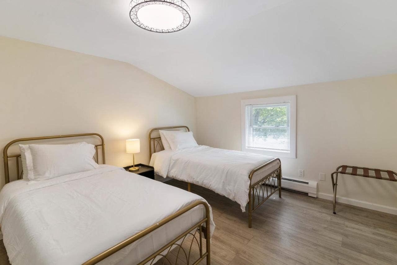Fantastic Retreat 5Min From Village With Media Room, Ac And Sauna! Stowe Exteriör bild